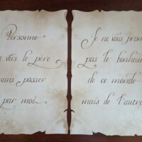texte calligraphié à la plume d'oie écriture à la plume
